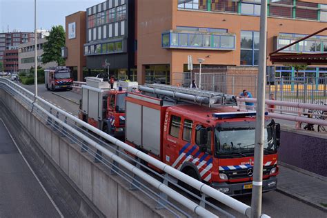 Het treinverkeer kon snel worden hernomen, maar toch verwacht de nmbs dat er grote vertragingen zullen zijn en dat sommige treinen zullen worden geschrapt. Treinverkeer Gouda gestremd na aanrijding op het spoor ...
