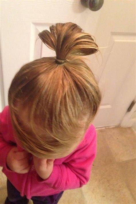 He Couldn T Style His Daughter S Ponytail So This Single Dad Got A