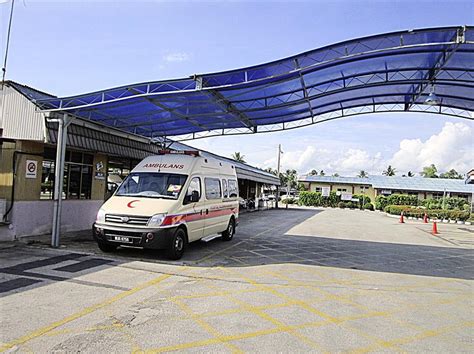 Jalan lenkungan, kampung tanjong karang klinik kesihatan tanjung karang. Work on hospital for Tanjong Karang folk will only start ...
