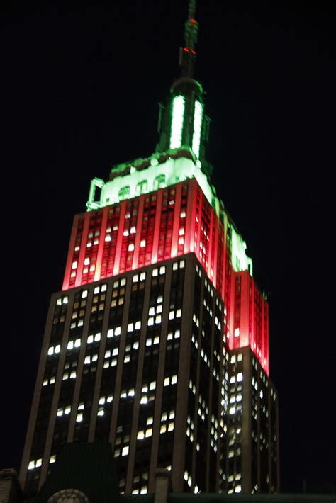 Picture Of Empire State Building Lit Up For Christmas Gre Flickr