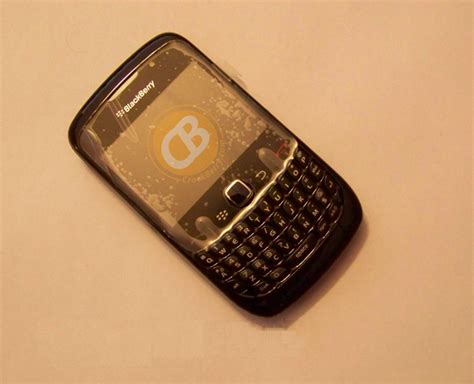 Blackberry Curve 8520 In Live Pictures