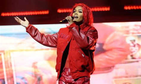 teyana taylor emerges from retirement for powerful performance