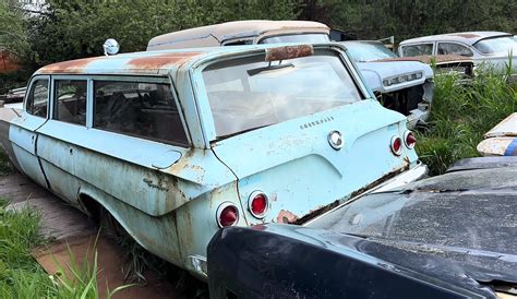 This Hidden Backyard Is Loaded With Classic Cars Begging for a Second