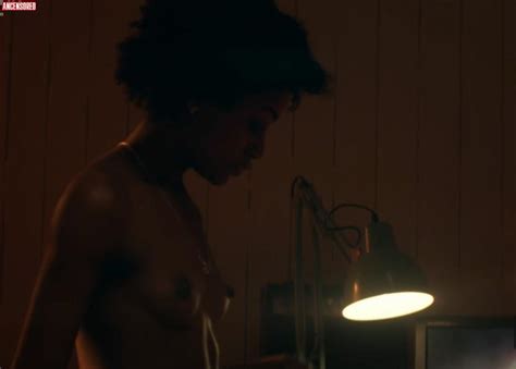 Naked Simona Brown In Kiss Me First