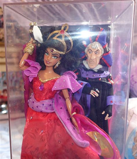Esmeralda And Frollo Vers 2 Heroes Vs Villains Designer 11 Doll Set