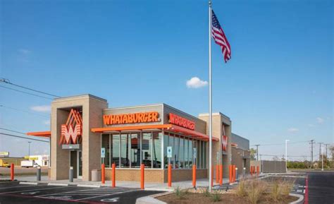 Whataburger Giving 90m In Bonuses To Its Employees