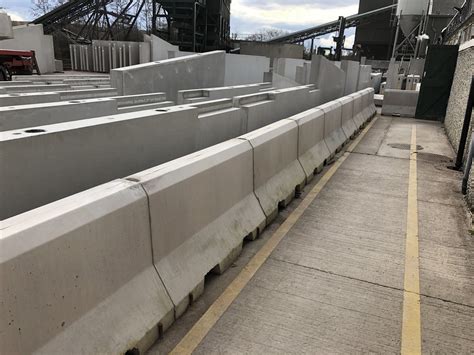 Precast Concrete Barriers