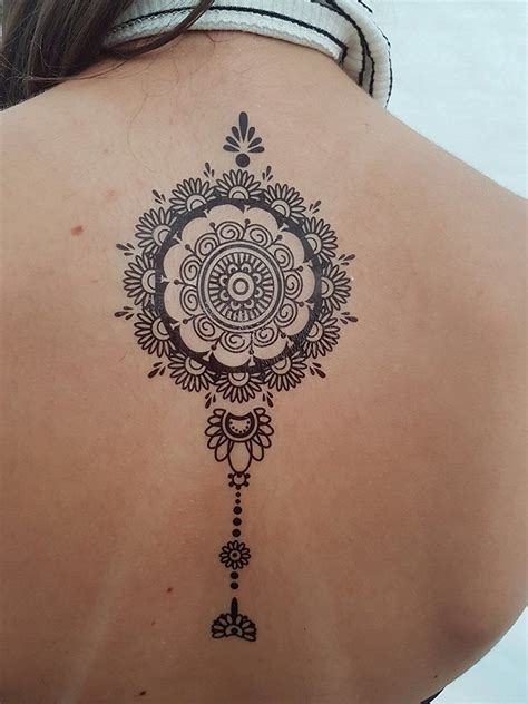 Henna tattoos can be a great thing to do either to yourself or with your friends with a bit of practice and a bit of time! Henna Tattoo Fake Aufkleber für die Haut | Fake tattoos ...