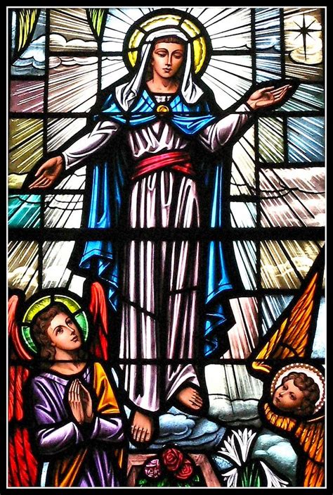 Early in his conversion journey, in march 1522, he stopped at the abbey of montserrat, in catalonia, and knelt before the statue of mary. Assumption of Mary into Heaven | Christus, Jezus christus ...