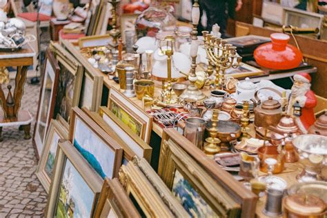 Make Extra Money Going To Flea Markets Thrift Stores And Yard Sales