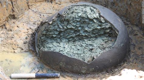Man finds 'monster' $69,000 gold nugget in australia with metal detectors. Man with Metal Detector Finds $1 Million in Roman Coins ...