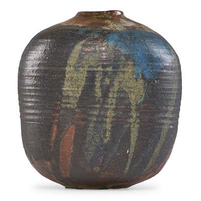 Vase Form Usa By Toshiko Takaezu On Artnet
