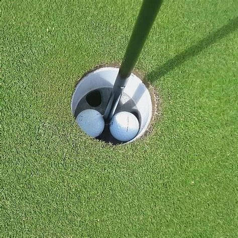 Two Amateur Golfers Record Holes In One On Same Hole