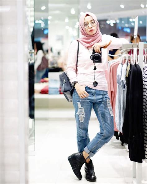 If you are looking for hijab ootd casual you've come to the right place. 6 Casual HOTD ala Selebgram Berhijab Indonesia