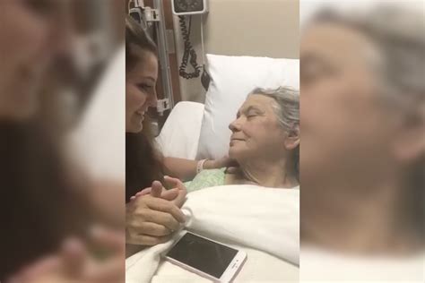 ‘angel Nurse Sings For Dying Patient