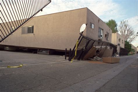 Earthquake Los Angeles 1994 Northridge Quake Thrashed Los Angeles 25 Years Ago This Week At