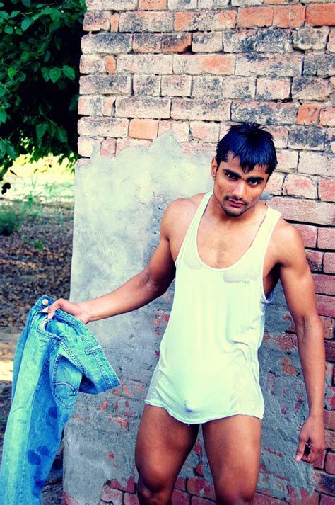 Shirtless Bollywood Men Nav Sihag