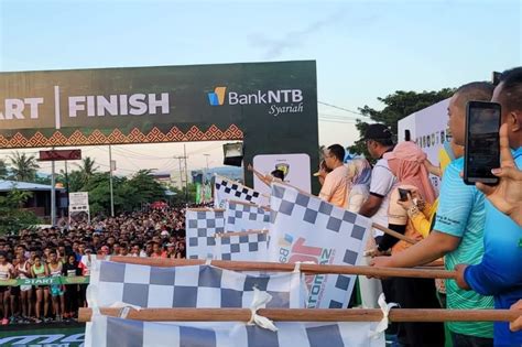 Wakil Bupati Sumbawa Antusiasme Masyarakat Ikuti Lomba Lari Maraton K Tinggi Harapkan