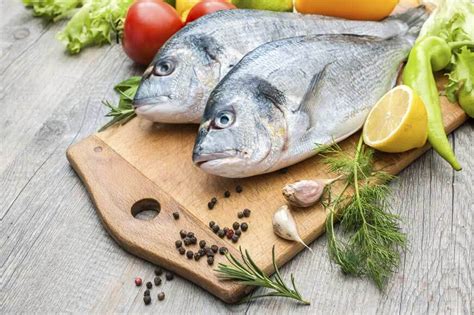 A Guide To Choosing The Freshest Fish Escoffier Online