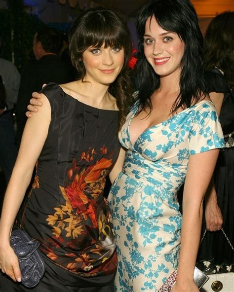 Zooey deschanel was born in 1980 into a showbiz family. Zooey Deschanel and Katy Perry are basically twins : pics