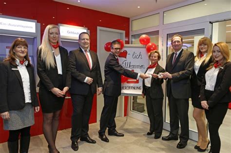2,933 likes · 60 talking about this · 74 were here. Leipziger Internet Zeitung: Sparkasse Leipzig eröffnet ...