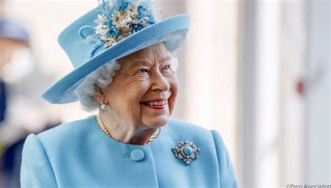 Reigning queens is displayed alongside queen margarethe ii of denmark, both by andy warhol during preparations ahead of online sales at christies auction house on march 26, 2021 in london, england. Queen Elizabeth II celebrates 94th birthday - CHCH