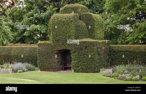 Chirk Castle Gardens Wrexham Wales Uk The Yew Hedges Were Planted