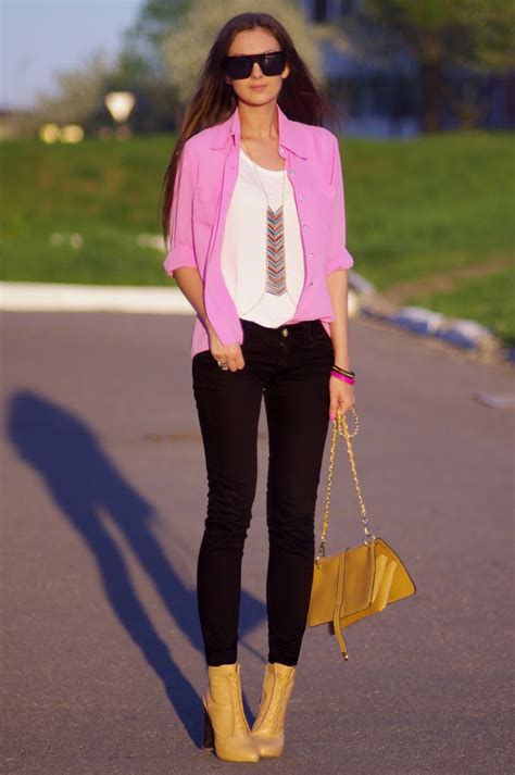 Look Of The Day In The Mood For Pink Fashion Agony Daily Outfits