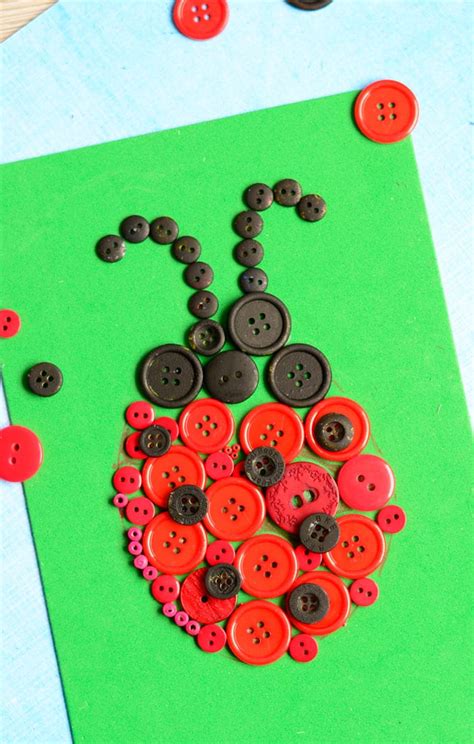 Easy monkey card craft for kids | make these cute and simple monkey cards with this free printable template and some paper and glue. Ladybug Button Art Craft - Easy Peasy and Fun