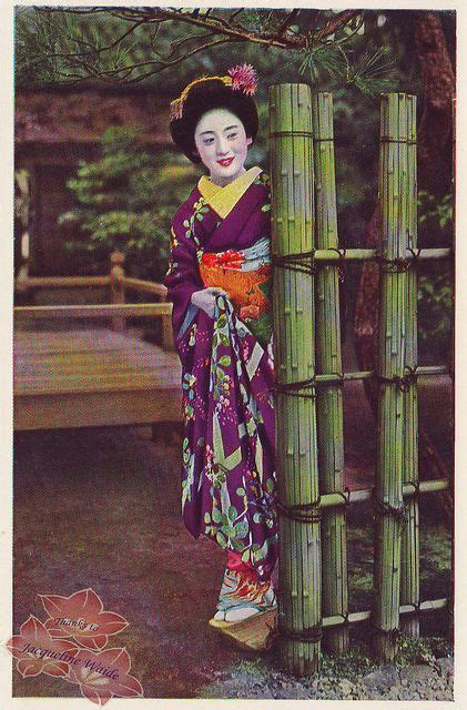 Peek A Boo Vintage Maiko Postcard Geisha Japanese