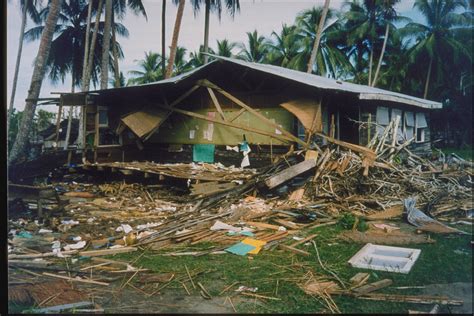 Climbingnoob Papua New Guinea Tsunami 1998 Facts