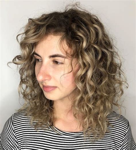 60 Styles And Cuts For Naturally Curly Hair In 2024