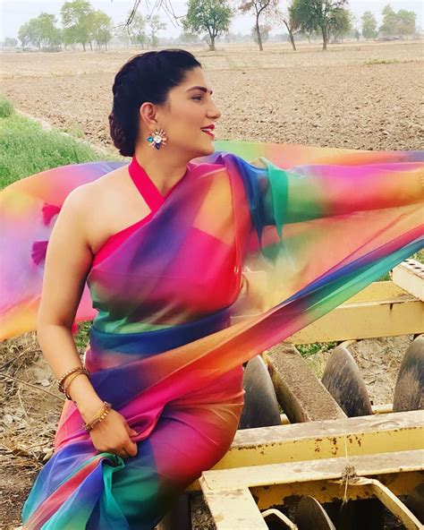 Sapna Choudharys Multicoloured Saree Look Is Setting The Internet On Fire Fashion Blogs