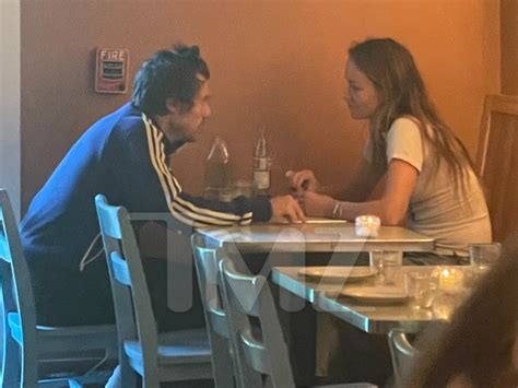Harry Styles And Olivia Wilde Grab Dinner In New York The Spotted Cat Magazine