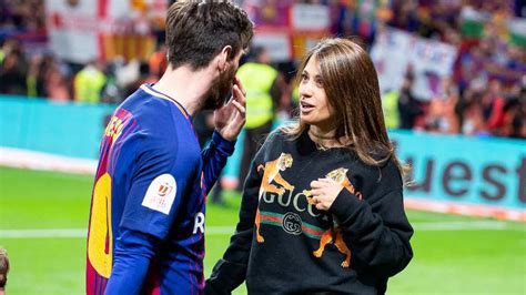 Messi Y Su Esposa Antonela Encienden Las Redes Con Las Fotos De Sus
