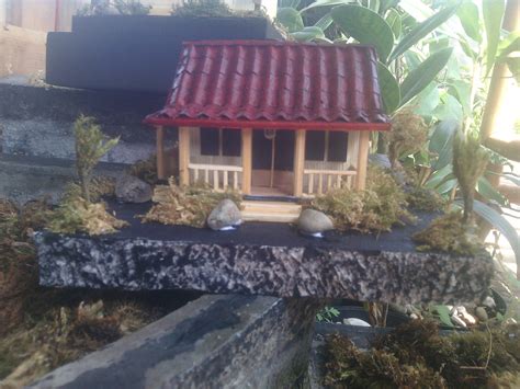 Ini nama ornamennya itu gigi balang, ornamen betawi. Gambar Rumah Adat di Indonesia: Cara Gambar Rumah Adat Betawi