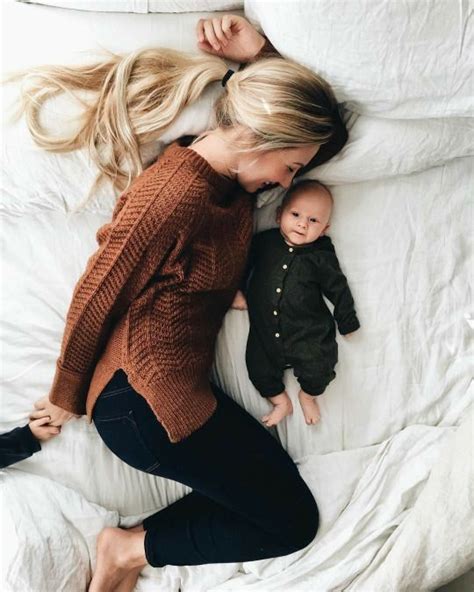 30 Stunning Mom And Baby Photo Shoot Ideas To Try At Home Mom And