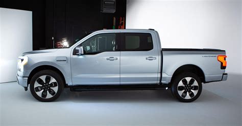 2022 Ford F 150 Lightning Is An Electric Pickup That Can Power Your