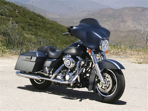 Car gallery with 50 high quality photos. 2008 Harley-Davidson FLHX Street Glide pictures ...