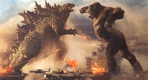 In one corner, a radioactive reptile, and in the other corner, a giant gorilla: Godzilla vs Kong: la scatola di un giocattolo rivela un ...