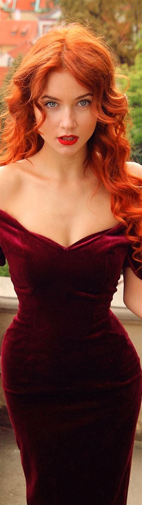 Pin By Vili Kandilarova On Charmr S Man S Kryptonite Red Hair Woman Beautiful Red Hair
