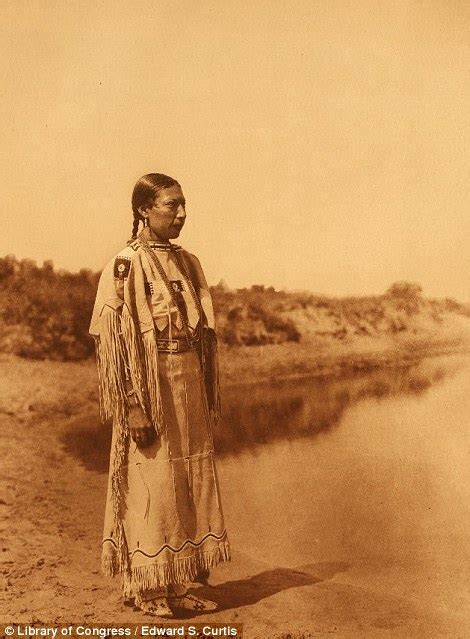 Edward S Curtis Capture Native American Life In The Early1900s With Vintage Portraits Daily