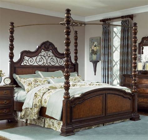 Legacy Classic Royal Tradition Poster Canopy Bed Canopy Bedroom