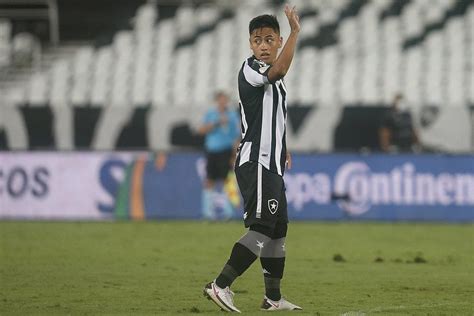 We did not find results for: Escalação do Botafogo: Lecaros começa como titular contra ...