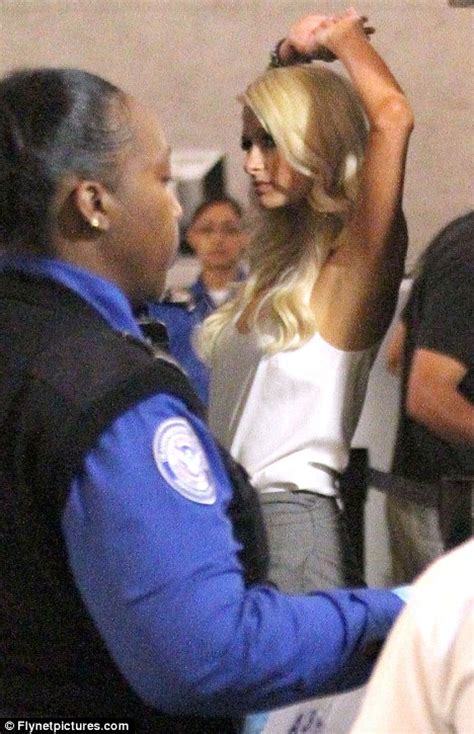 Paris Hilton Turns Airport Security Into Personal Runway Daily Mail Online