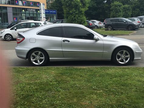 Mercedes c class coupe mercedes c220 cdi coupé sport used the parking. Troc Echange Mercedes C220 coupe 2004 sur France-Troc.com