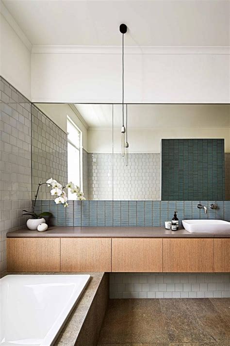 Meuble linge sale salle de bain. 1001 + idées pour adopter une crédence salle de bain esthétique et fonctionnelle | Credence ...