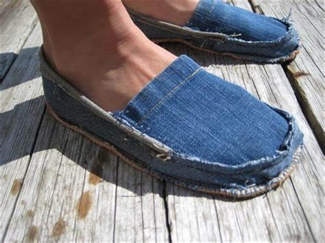 Maybe you would like to learn more about one of these? 10 DIY Old Blue Jean Ideas | DIY to Make