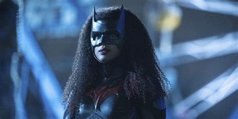 Batwoman Vs Batgirl Whats The Difference POPSUGAR Entertainment