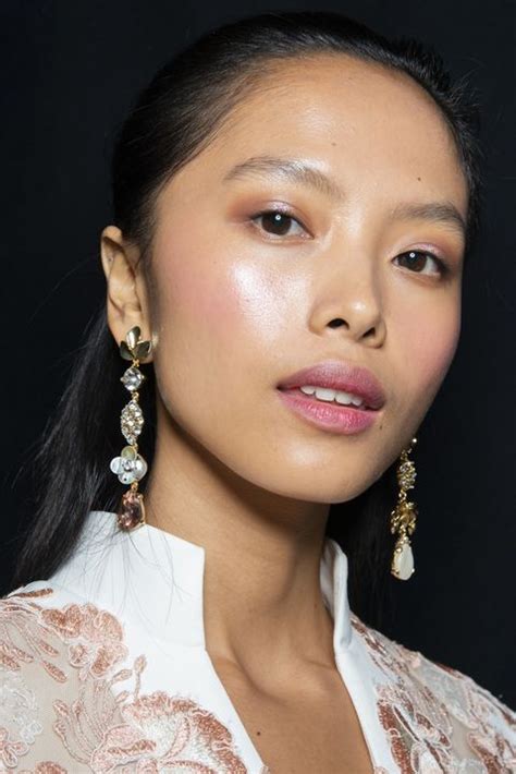 Spring 2019 Makeup Trends Spring And Summer Beauty Trends 2019